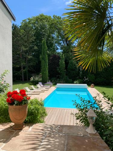 Chateau-Thierry Bed & Breakfast | Maison d'Hôtes Joussaume Latour