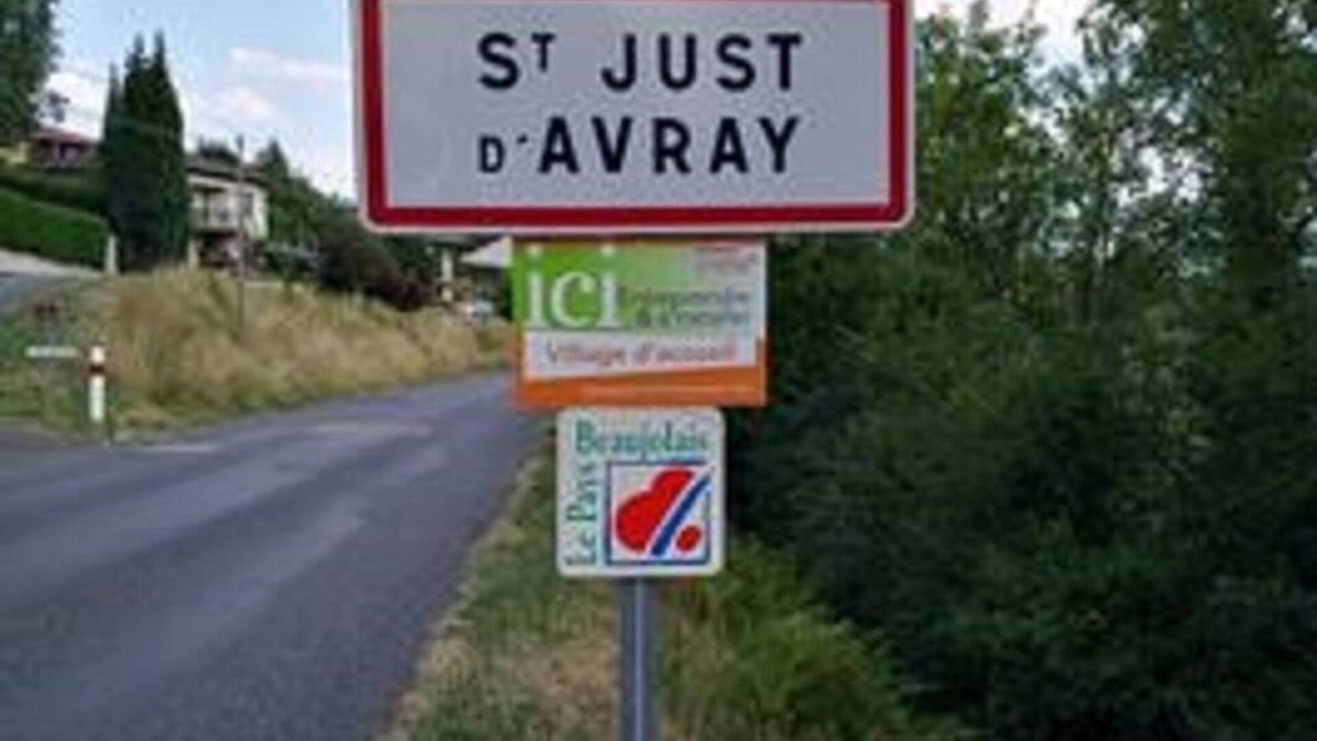 Saint-Just-d'Avray House | Maison Dans Village du Beaujolais de 800 Âmes