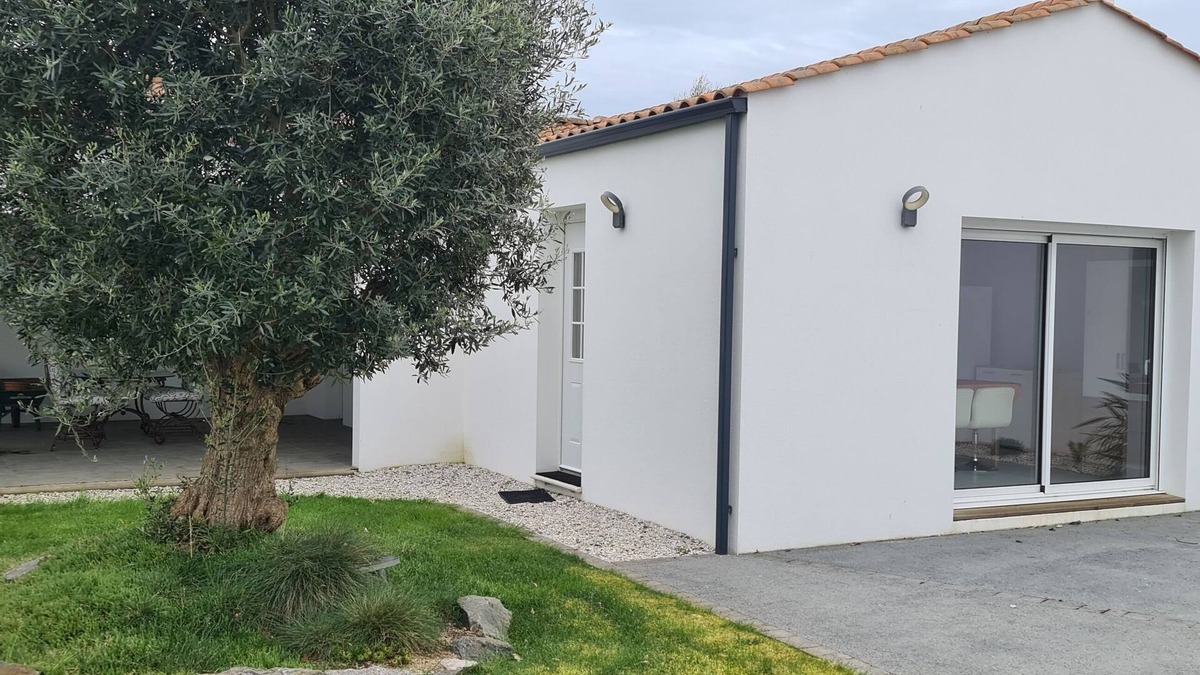 Le Bernard House | Maison de 1 Chambre Pour 2 Personnes