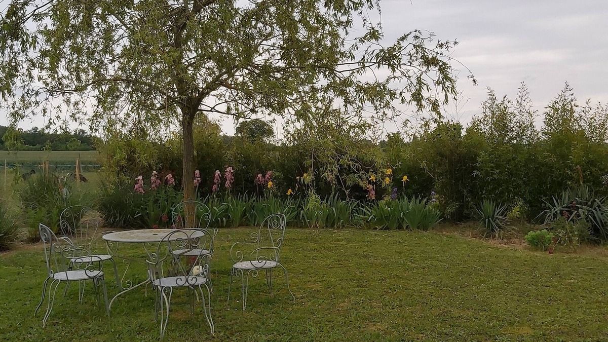 Saint-Germain House | Maison de 80m2 Avec Jardin