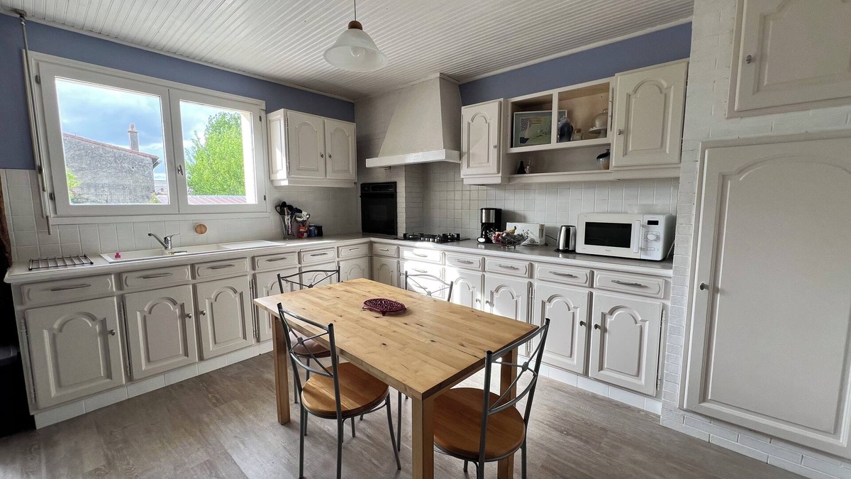 Saint-Crespin-sur-Moine House | Maison de Bourg Entre Nantes et Cholet