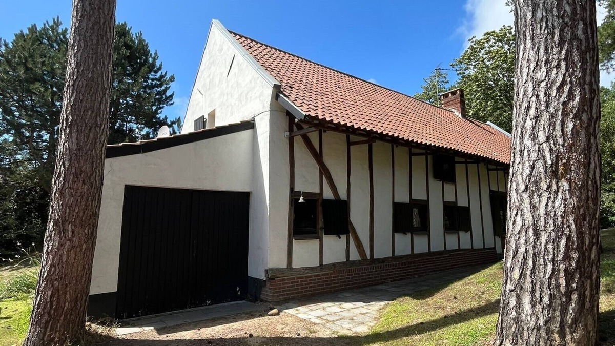 Saint-Etienne-au-Mont House | Maison de Charme en Bord de Rivière et Forêt
