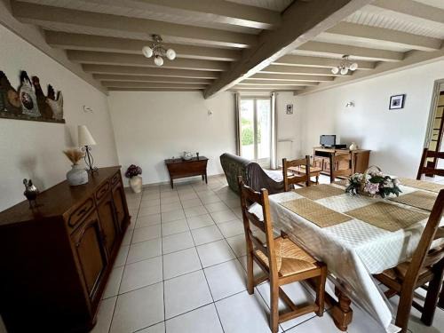 Saint-Etienne-de-Vicq House | Maison de campagne proche Vichy