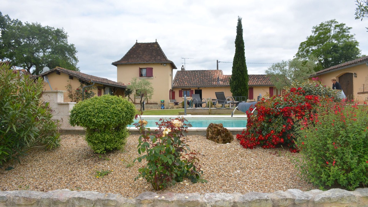 Echourgnac House | Maison de Campagne au Coeur de la Double Avec Piscine