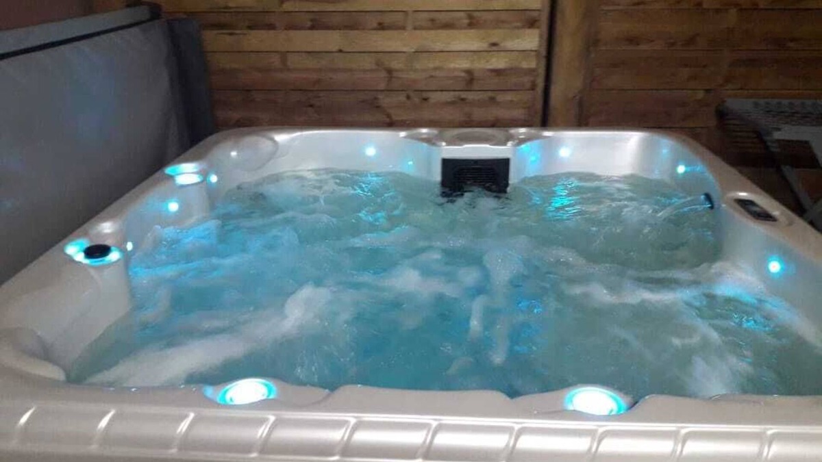 Lamentin House | Maison de Campagne Avec Jacuzzi et Jardin