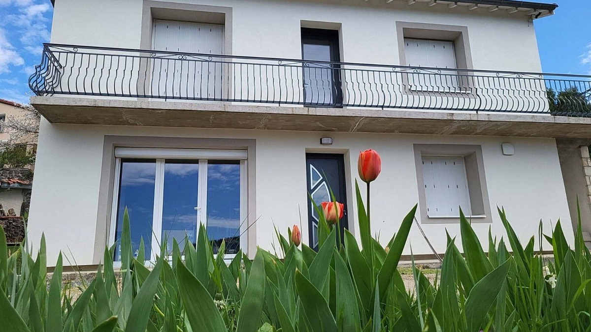Polignac House | Maison de Campagne, calm and views of the surrounding countryside guaranteed.