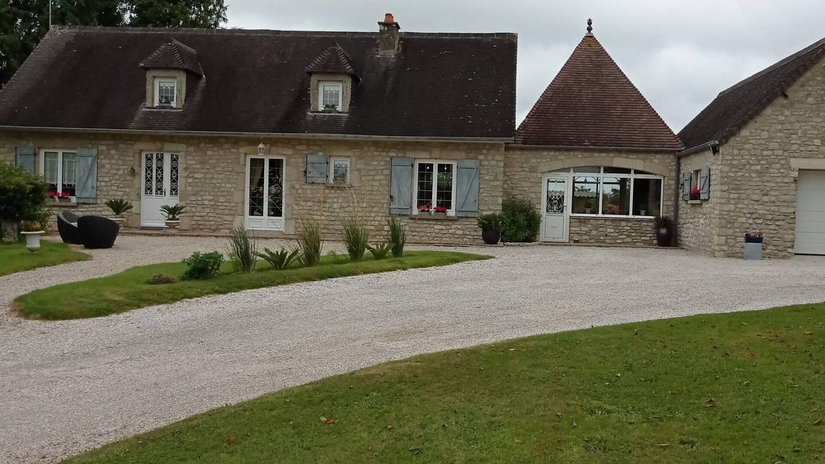 Cotentin Peninsula House | Maison de Campagne Romantique