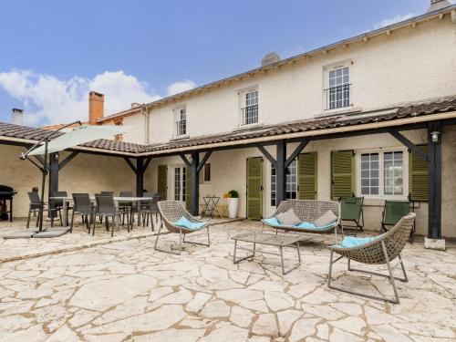 Le Bignon House | Maison de charme avec jardin près de Nantes, 4 chambres, wifi, équipements bébé et babyfoot - FR-1-306-1272