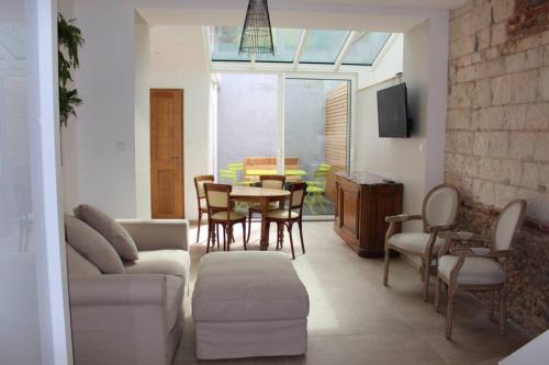 Montreuil-sur-Mer House | Maison de charme en plein centre ville