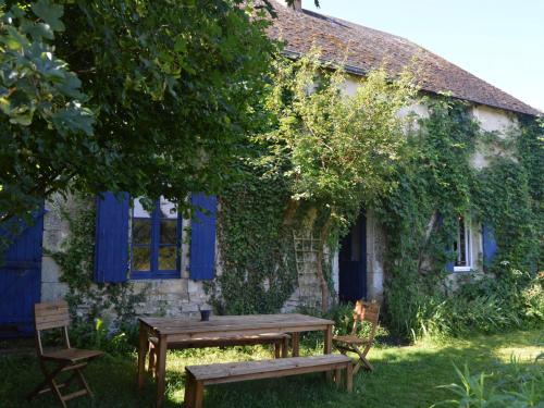 Saint-Maur House | Maison de famille XVIIIème avec jardin privatif en pleine nature, proche Châteauroux - FR-1-591-207