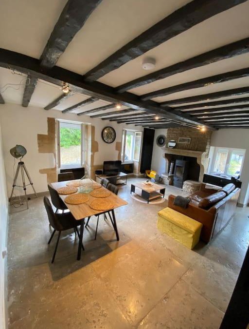 Courcelles-les-Montbard Apartment | Maison de la Fontaine