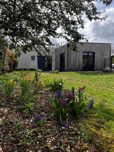 Ternant House | Maison de Josie