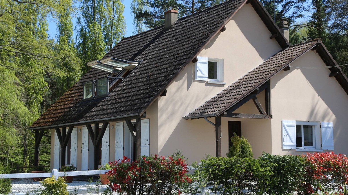 Gien House | MAISON DE L'ETANG, DOMAINE DE LA CAILLARDIERE