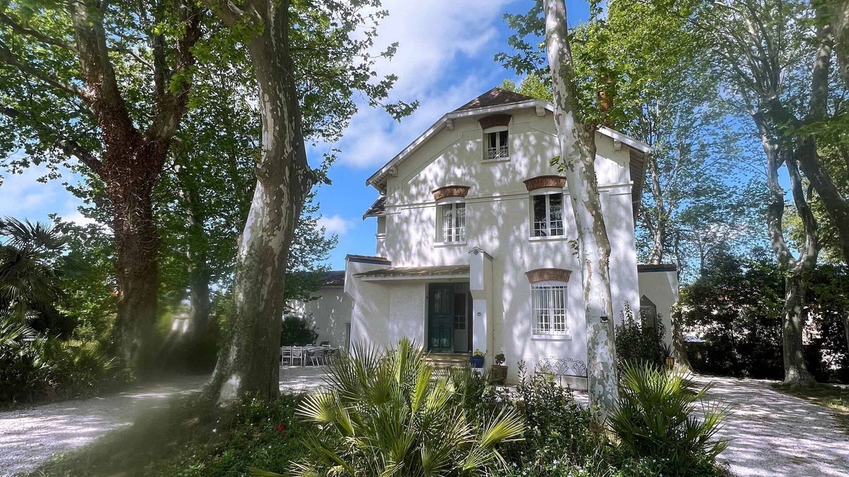 Espira de l'Agly House | Maison de Maître Bornée de Platanes