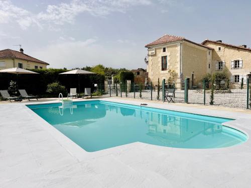 Cherval House | Maison de Terre