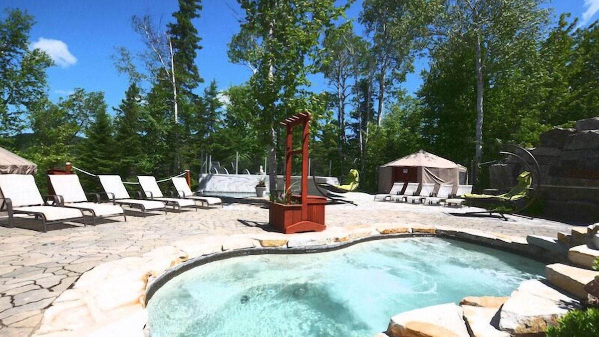 L'Anse-Saint-Jean Hotel | Maison de Vébron