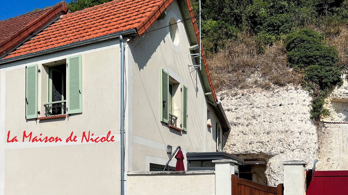 Sandrancourt House | Maison de Village aux Portes de la Normandie