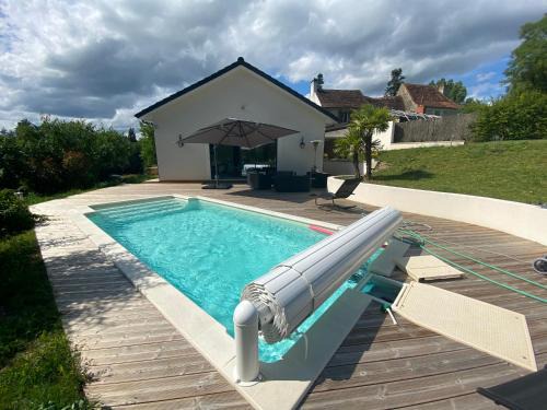 Sainte-Foy-de-Longas House | Maison de vacances contemporaine, plein Périgord pourpre