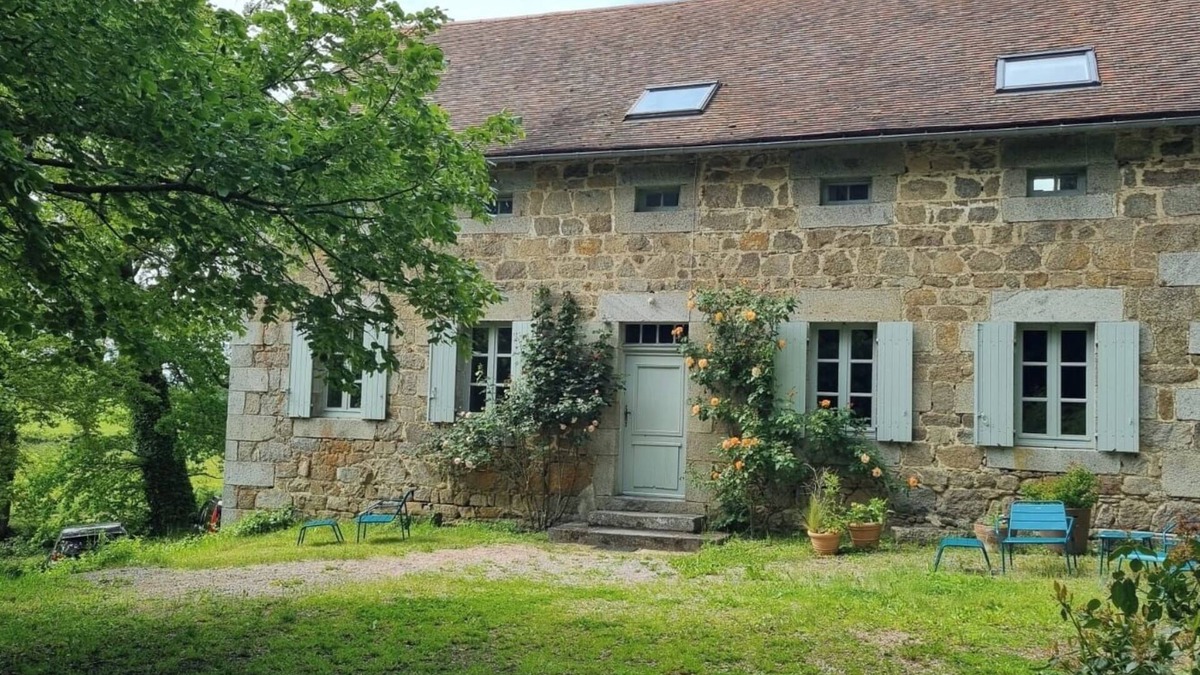 Saint-Frion House | Maison de Vacance Indépendante au Sein D'une Propriété Familiale