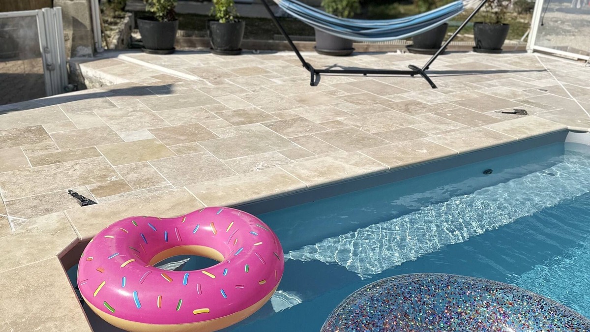 Coivert House | Maison de Vacances Avec Piscine Chauffée en Charente Maritime