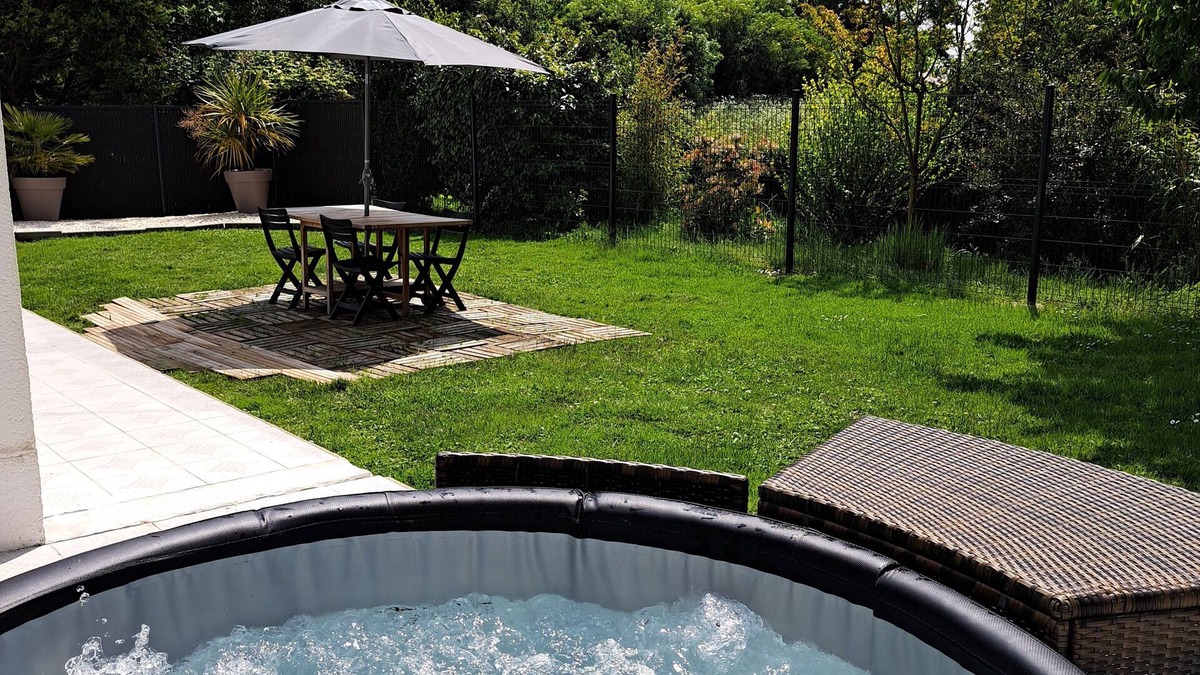 Grues House | Maison de Vacances Avec Jacuzzi 10 min des Plages