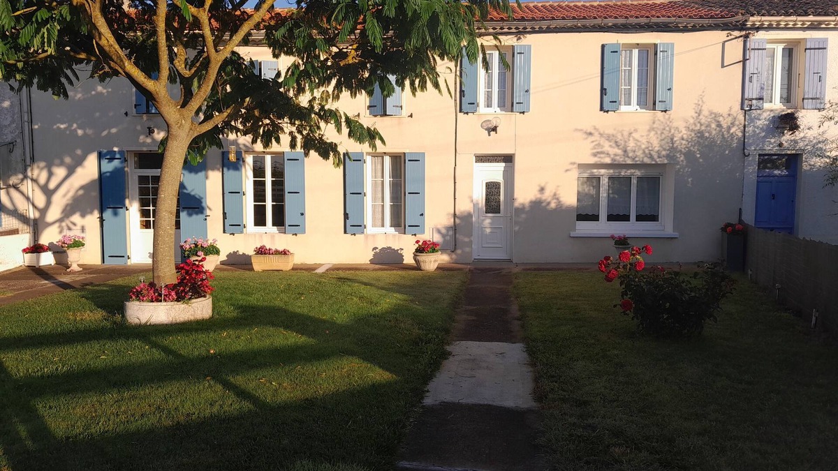 Arces House | Maison de Vacances Spacieuse au Calme Pour 8 Pers Proche Talmont-sur-gironde