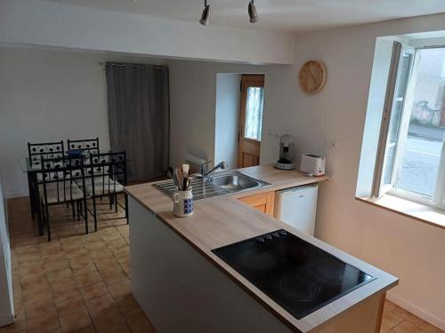 Chatillon-sur-Indre House | maison de ville proche ZOO BEAUVAL