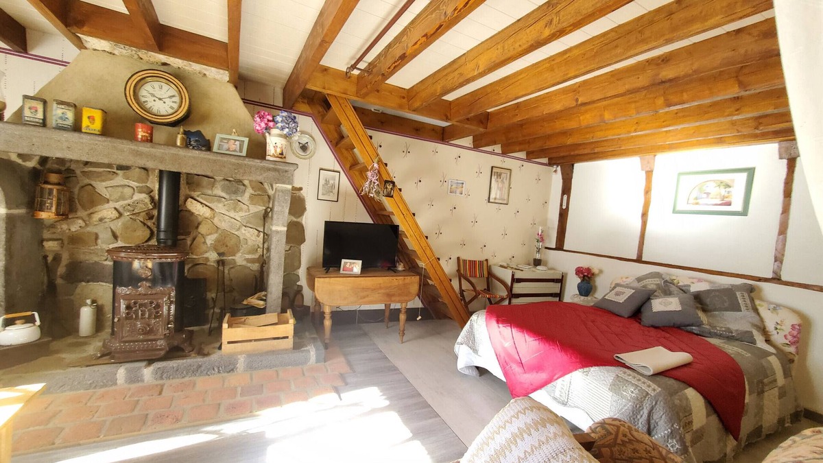 Saint-Nectaire House | Maison de village en pierres