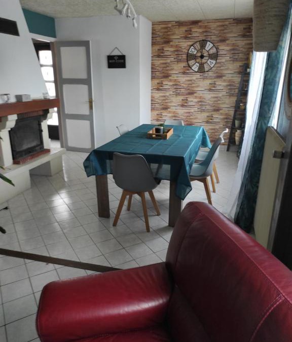 Oysonville House | Maison de village avec exterieur