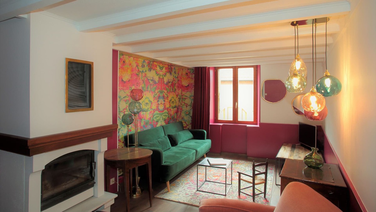 Nantua House | Maison de Ville " Aux Saveurs D'enfance "