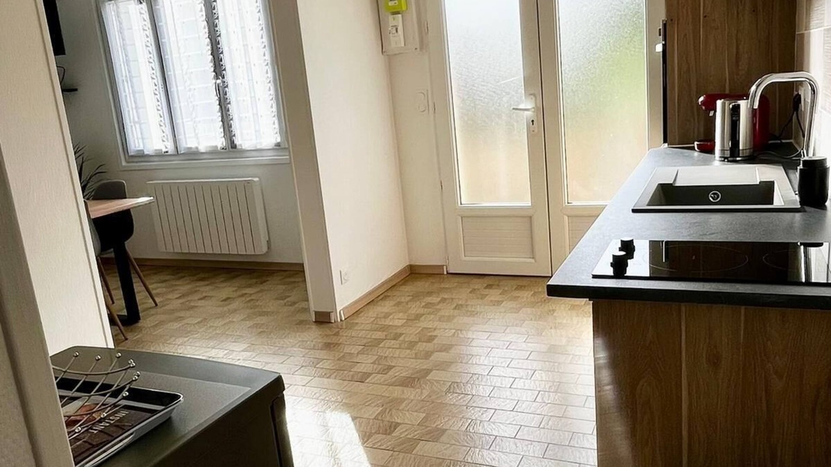 La Haye House | Maison DE Ville