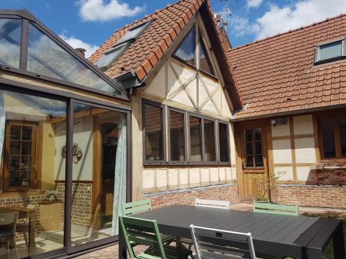 Saint-Leu House | Maison de ville spacieuse et calme en plein coeur d'Amiens