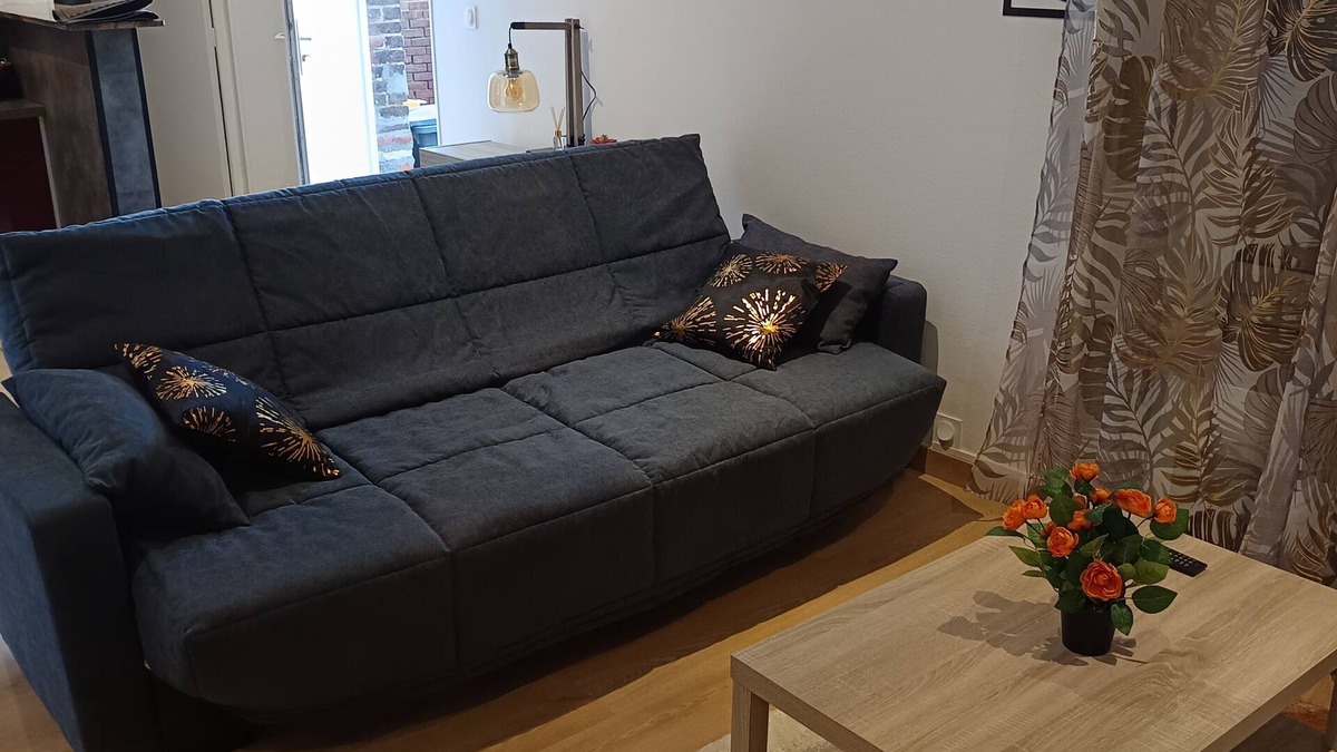 Pont-Sainte-Maxence Apartment | Maison des Oliviers
