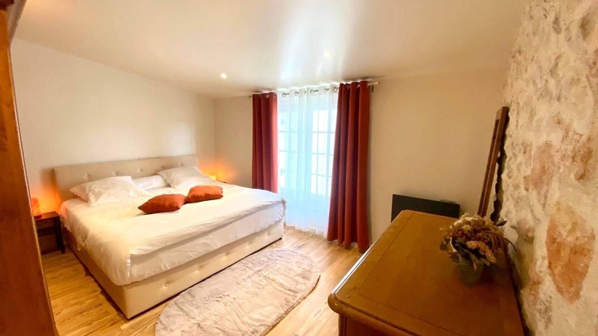 Tabanac House | Maison des Vignes with cleaning, sheets and towels included