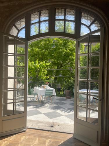 Les Cinq Avenues Apartment | Maison Dormoy