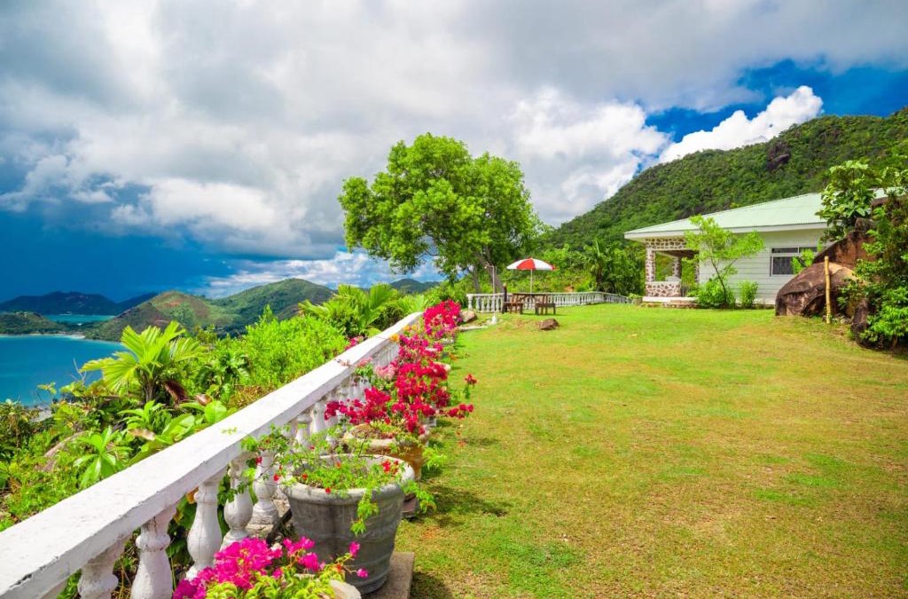 Anse Boudin Apartment | Maison Du Soleil Self Catering