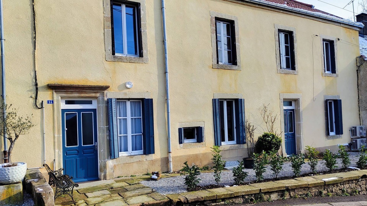 Melay Bed & Breakfast | Maison Egalité
