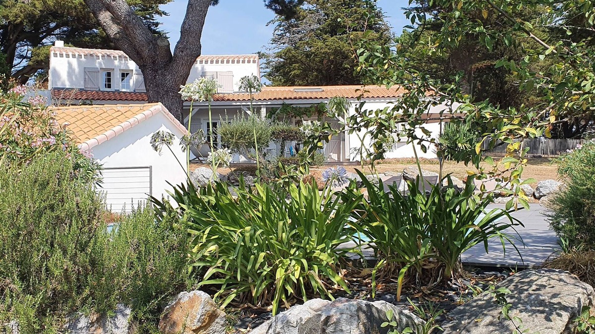 Prefailles House | Maison en Bord de mer Avec Piscine
