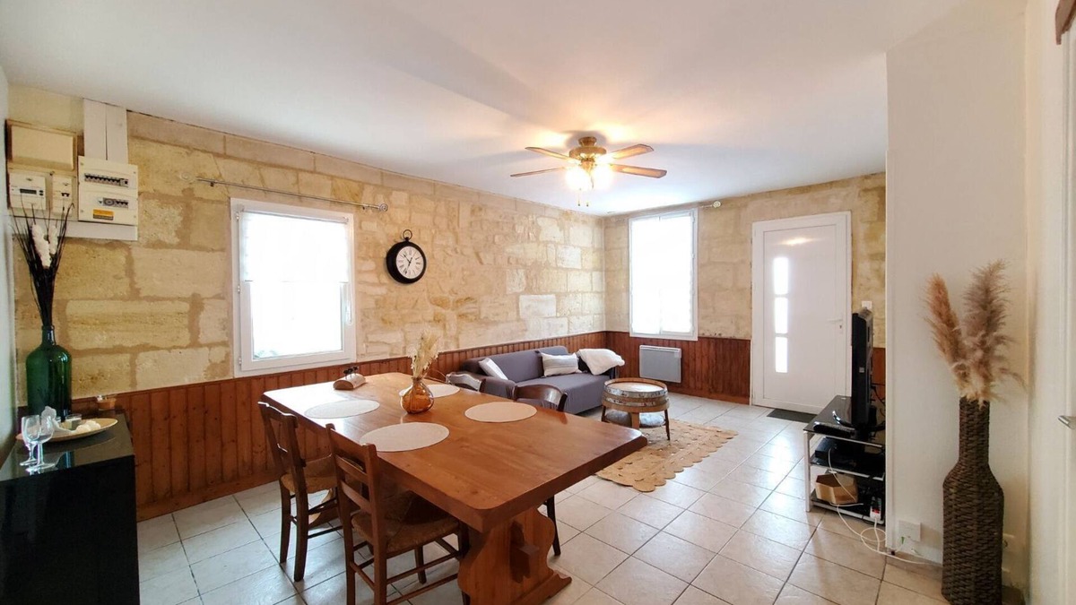 Margaux-Cantenac House | Maison en Pierre Lumineuse, Idéale Pour une Famille Près de Cantenac