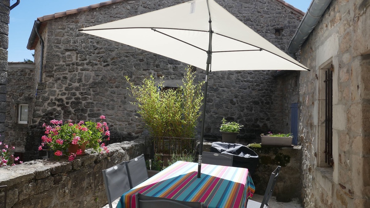 Chassiers House | Maison en Pierre 3 Pour 4 Personnes Dans Village de Caractère Sud de L'ardèche