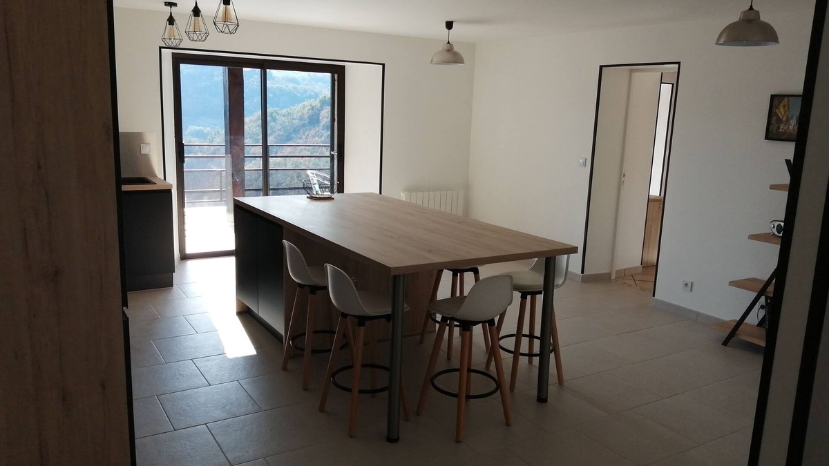 Empurany House | Maison en Pierre a la Campagne