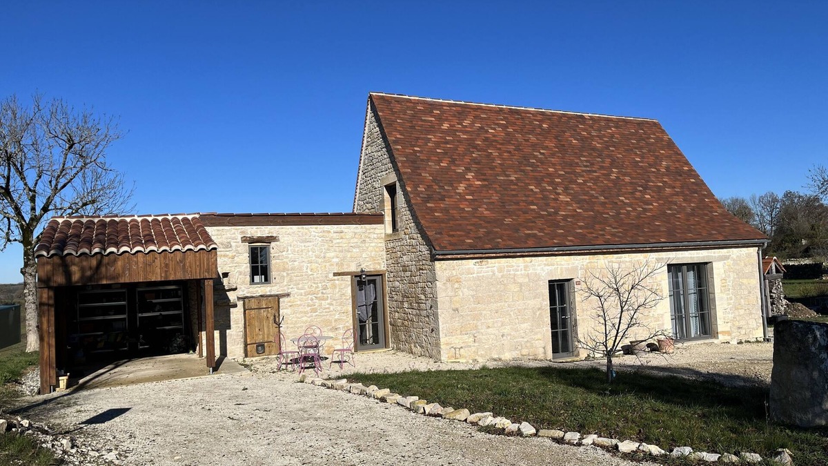 Lamothe-Cassel Cottage | Maison en Pierres Avec Vue, Piscine Privée Chauffée 2 Chambres 2sdb 5 Personnes