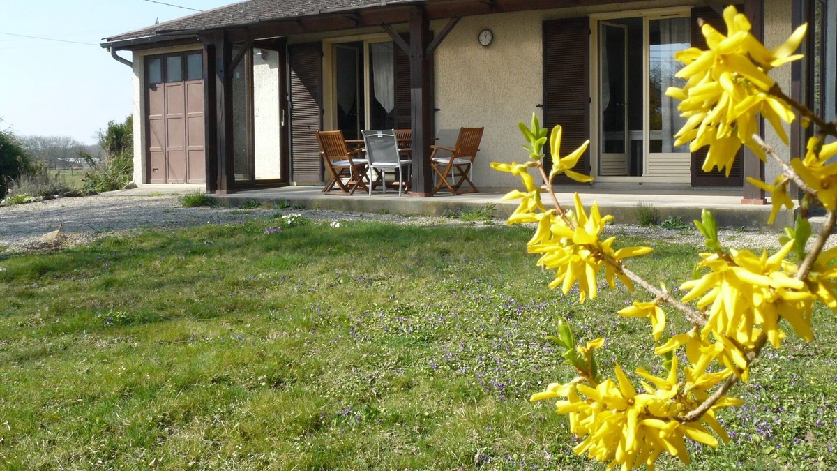 Marboz House | Maison Entre Prés et Bois
