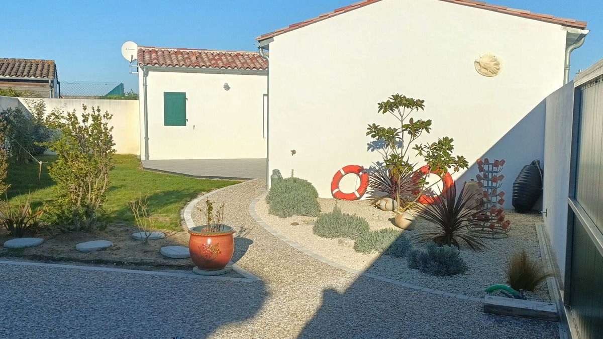 Le Bois-Plage-en-Re House | Maison Familiale 4 Personnes au Bois Plage