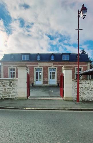 Ully-Saint-Georges House | Maison familiale Ecole des Filles