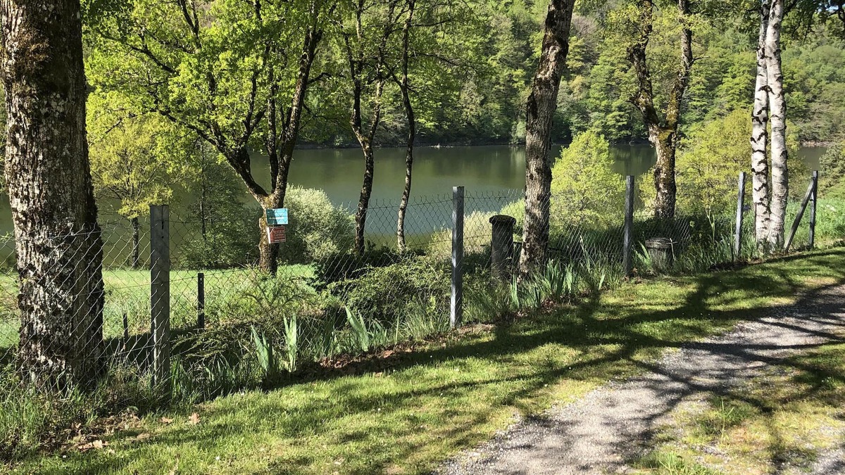 Le Vibal House | Maison Familiale au Bord du lac