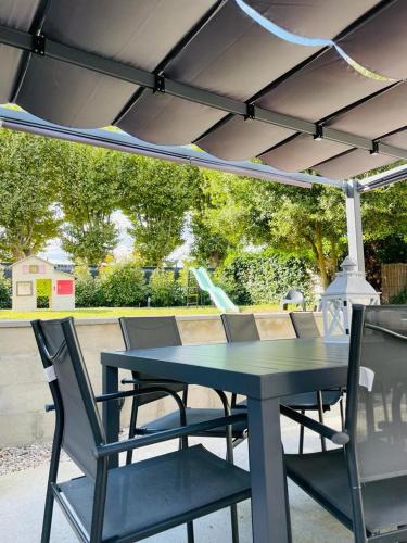 Thiais House | Maison familiale lavande