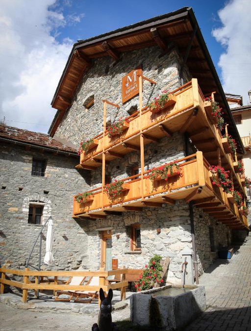 Cerisey House | Maison Farinet