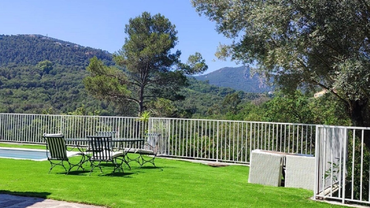 Les Adrets-de-l'Esterel House | Maison Dans L Esterel A 15 MN DE LA MER