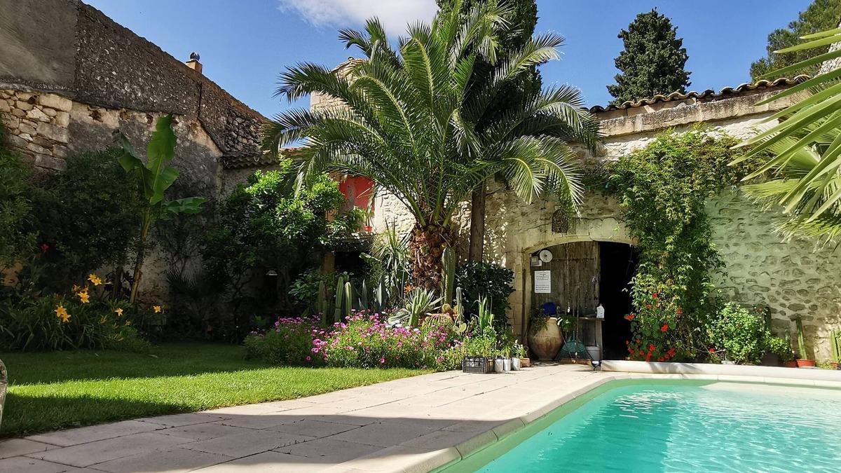 Saint-Hilaire-d'Ozilhan House | Maison de Charme, Jardin Exotique et Piscine Proche Pont-du-gard et Uzès